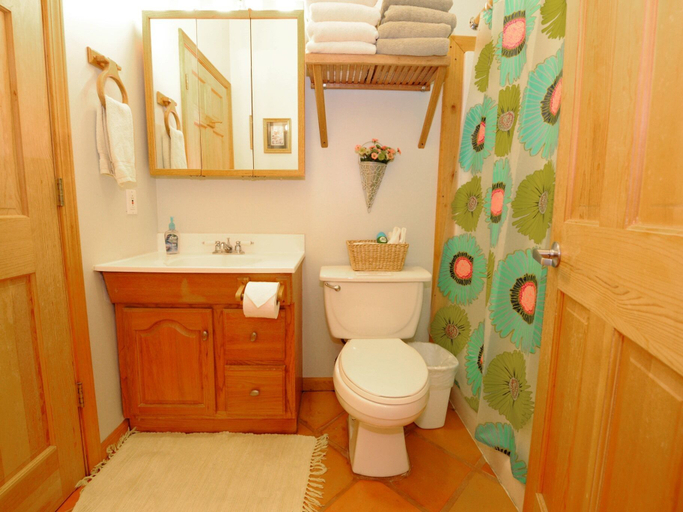 Bathroom 3, Carriage House Accommodations, Anchorage