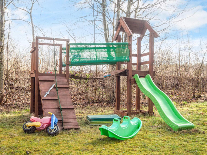 Family & Kids 5, Tranquil Riverside Retreat, Holstebro