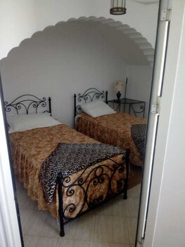 Others 3, Chabella Auberge, Agadir-Ida ou Tanane