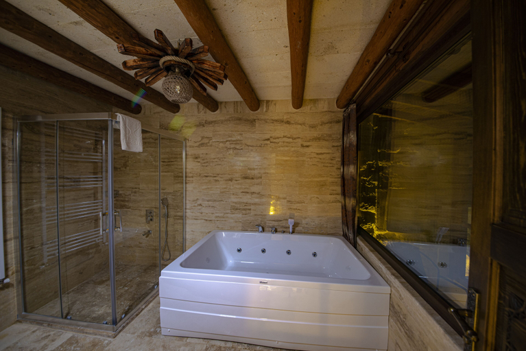 Bathroom 5, Farmer Cave House, Ürgüp