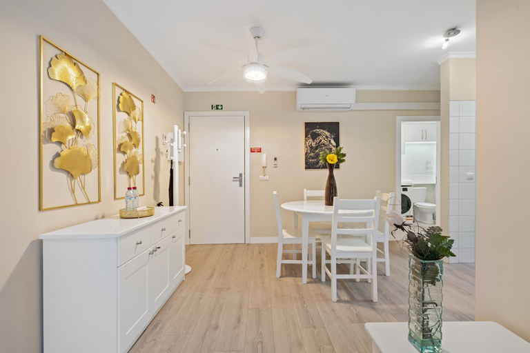 Room 5, Imperatriz 1B by Homie, Funchal