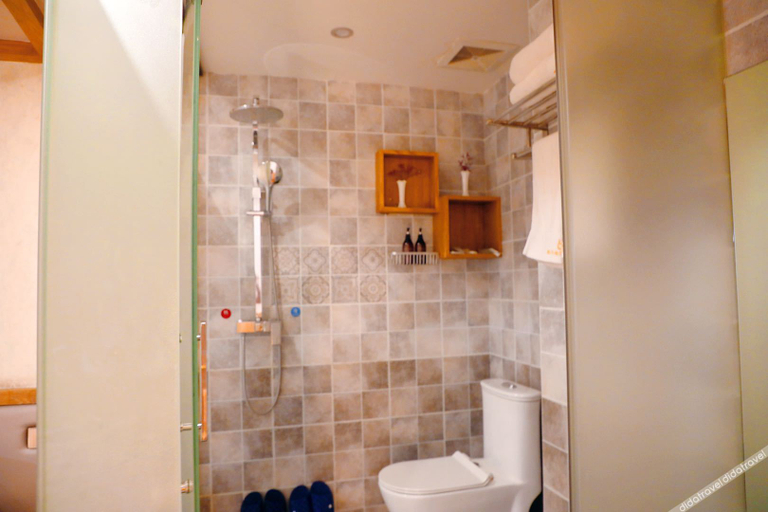 Bathroom 4, New Bund Fiorist's Inn, Zhangjiajie