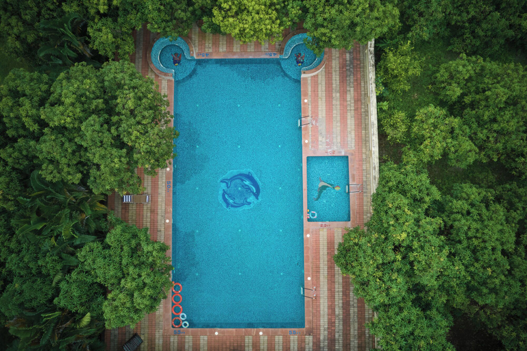 Sport & Beauty 5, Sarovar Portico Gir, Junagadh