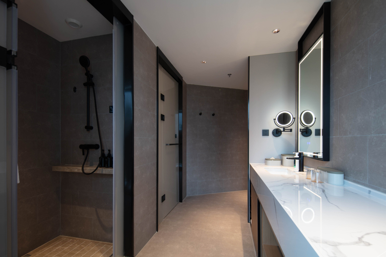 Bathroom 3, Atour Hotel Hangzhou Tonglu City Center, Hangzhou