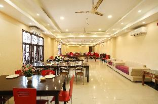 Food & Drinks 4, FabHotel GK Residency, Delhi