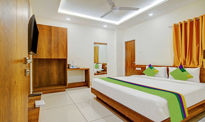 Others 5, Treebo Royal Empire Indore, Indore