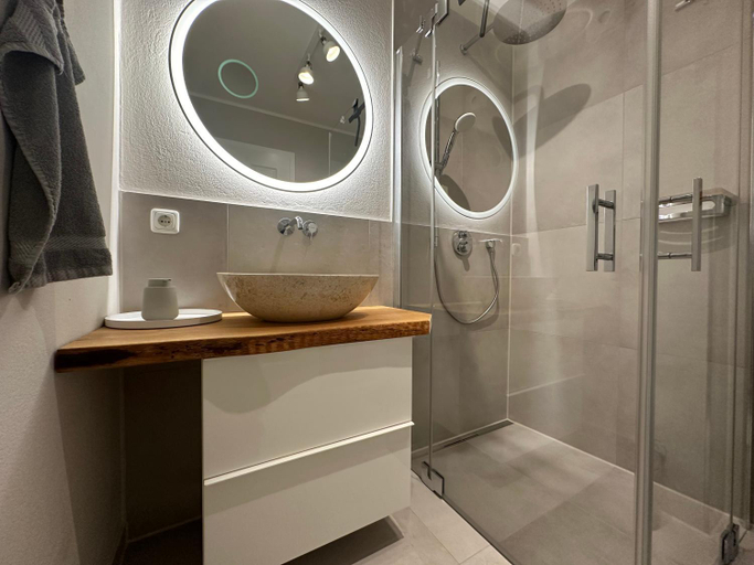 Bathroom 3, Eiderhuus Modern retreat, Nordfriesland