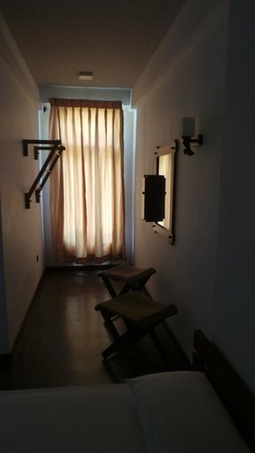 Others 2, Hotel Elaine, Moneragala