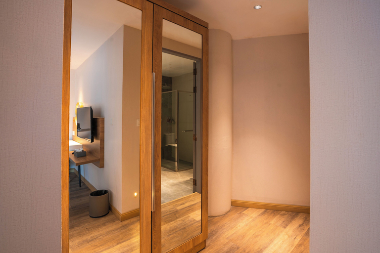 Room 4, Zostel Phuket (Patong Beach), Pulau Phuket