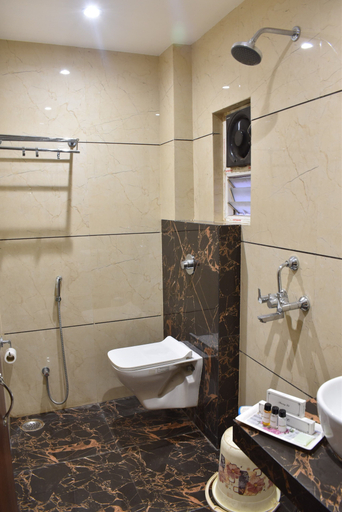 Bathroom, SANGAM HOTEL, Lakhisarai