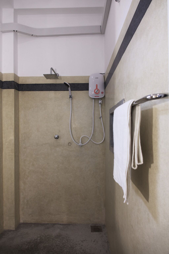 Bathroom, Sri Lanka, Weligama