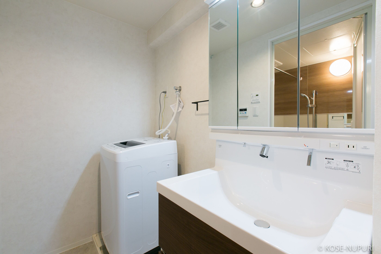 Bathroom 2, Origamiinn, Hiroshima