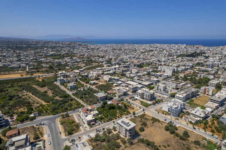 Others 5, AURA Suites, Crete