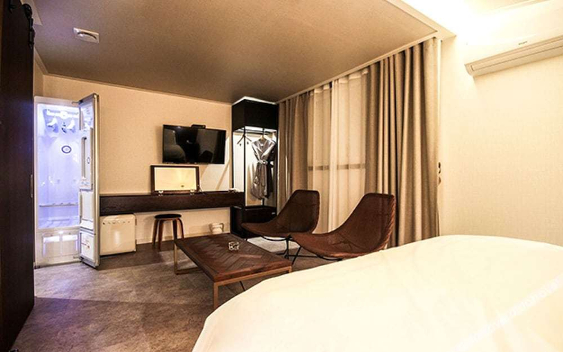 Bedroom 2, YAJA Daegu Dongseongro Seomunsijang, Buk