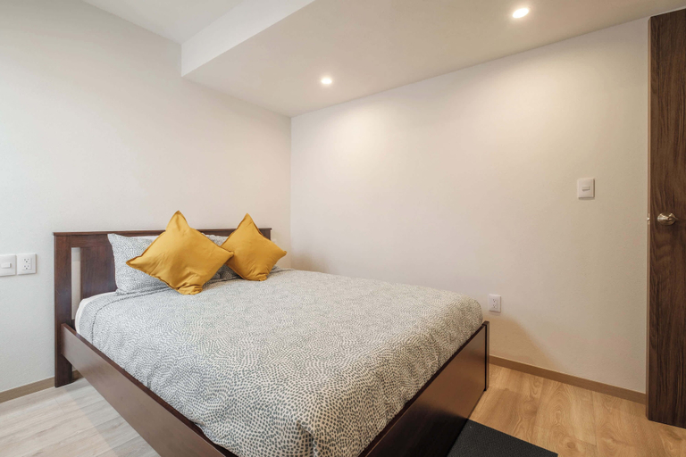 Room 2, Brand New 2 BR Condo in Reforma - Queen Beds, Mexico City