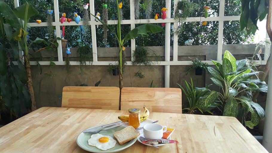Food & Drinks 4, Aunt & Uncle s House, Muang Chiang Mai