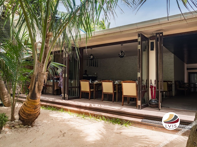 Exterior & Views 2, LVIS blancura, Baa Atoll