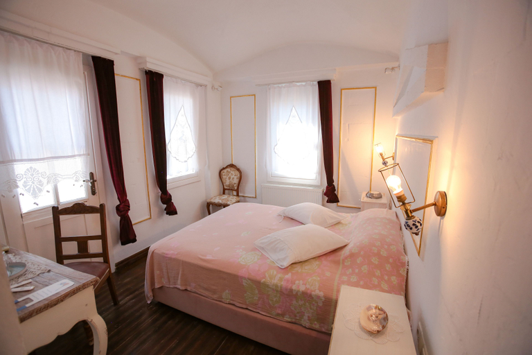 Bedroom 2, Moshinos Otel, Ayvalık