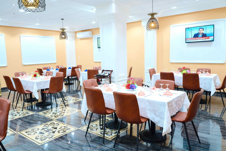 Food & Drinks 4, Sindz Palace Hotel, Mfoundi