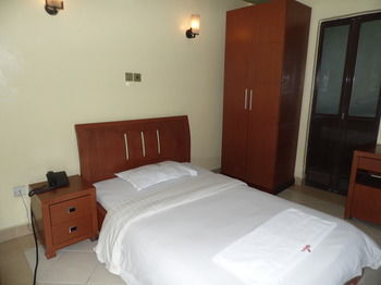 Others 3, Hotel Kipepeo, Starehe