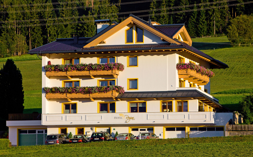 Others 5, Hotel Garni Regina, Schwaz
