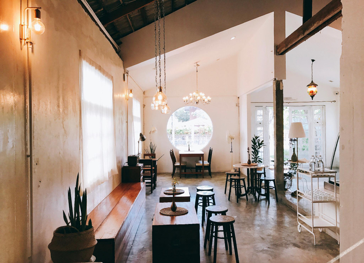 Food & Drinks, Khemjit cafe' and bed, Muang Nakhon Ratchasima