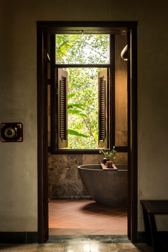 Bathroom 4, Nham Village Resort, Hoa Lư