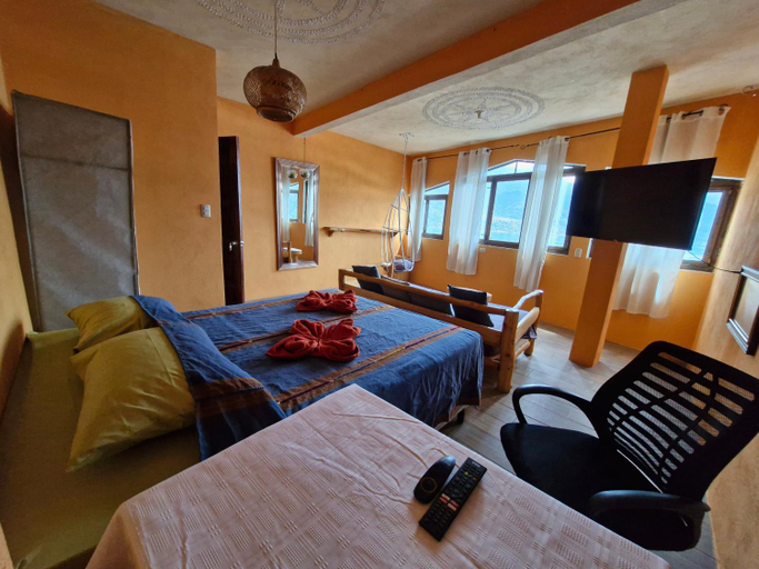 Bedroom, El Viajero Rooms, San Pedro La Laguna