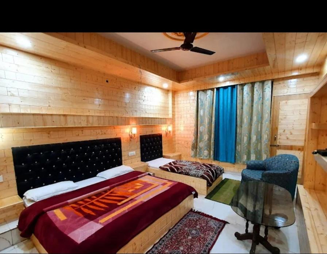 Bedroom, Raj Palce, Kullu