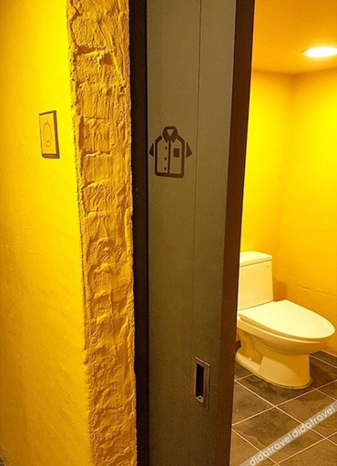 Bathroom 5, Seri Inn Guesthouse, Busanjin