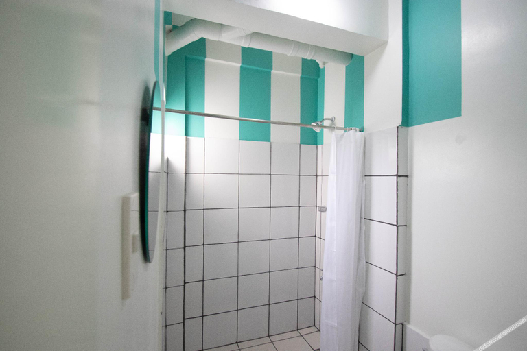 Bathroom, Innspired Hostel, Makati City