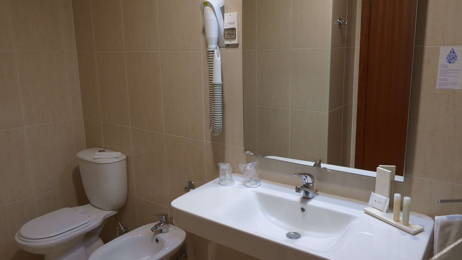 Bathroom 4, Hotel The Lince Braga, Braga