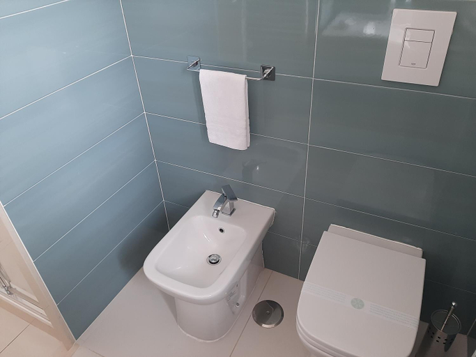 Bathroom 4, My Comfort Suite, Napoli