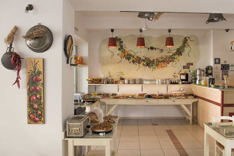 Food & Drinks 4, Relax Hotel, Crete