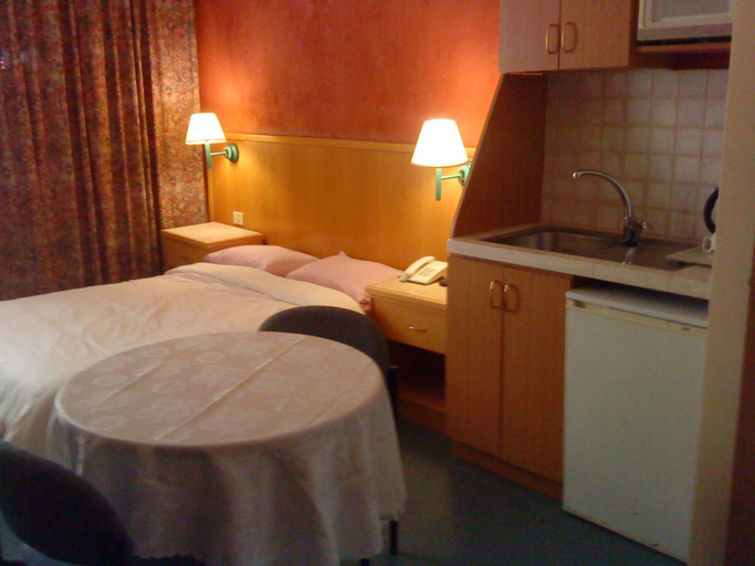 Bedroom 4, Hotel Marom Haifa