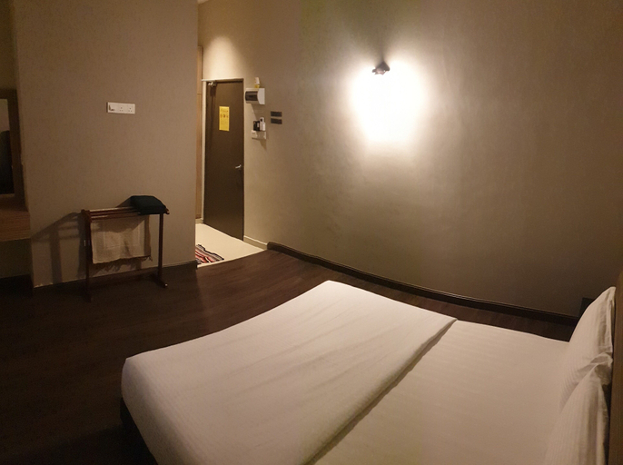 Bedroom 2, D' Qamar Guesthouse, Kuantan