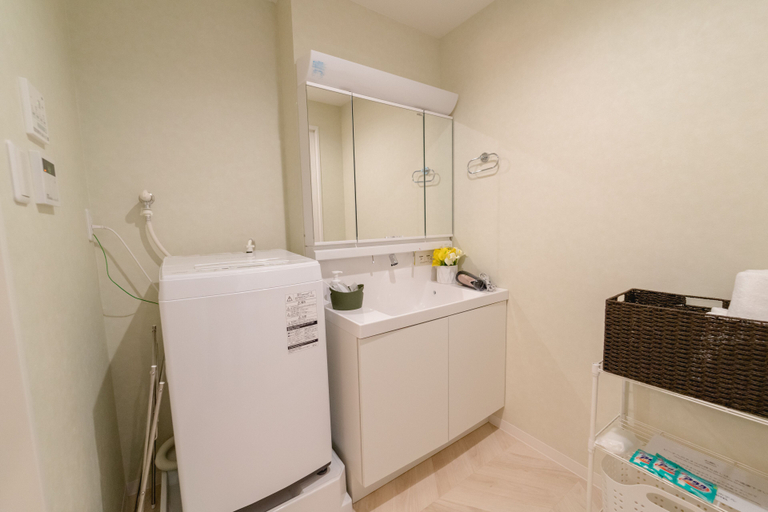 Bathroom 4, Ecot Shimozato 2, Miyakojima