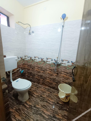 Bathroom 2, Jerry's Holiday Home, North Goa