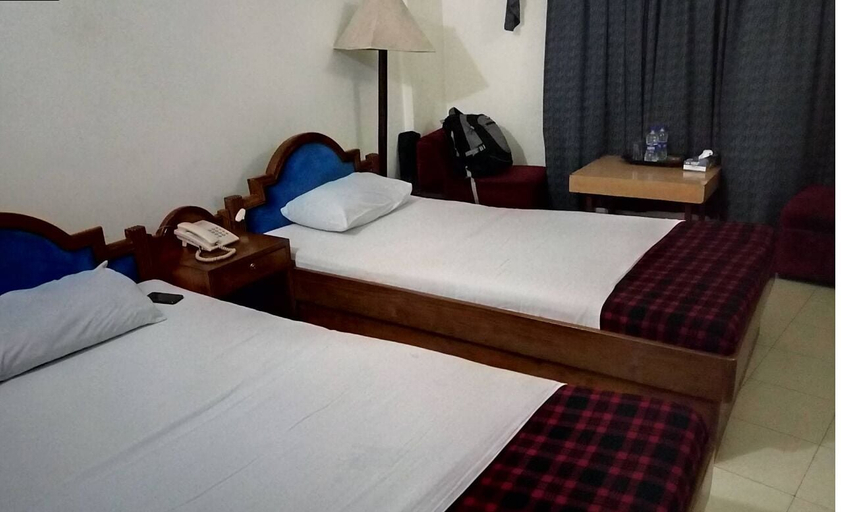 Room 4, Hotel Amir International Mymensingh, Nasirabad