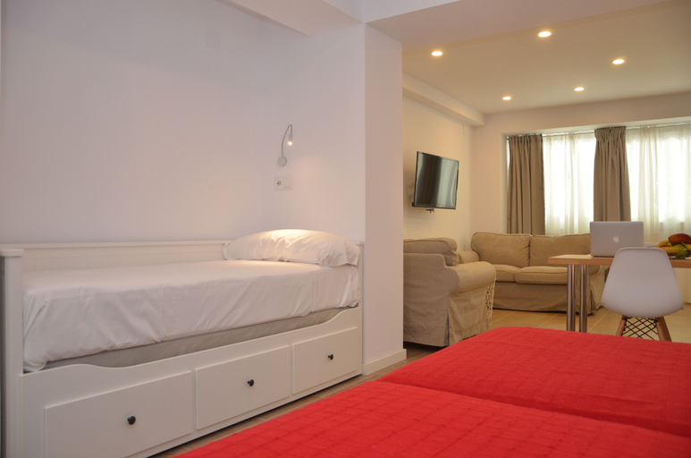 Others 3, Bet Apartments - Abastos, Valencia