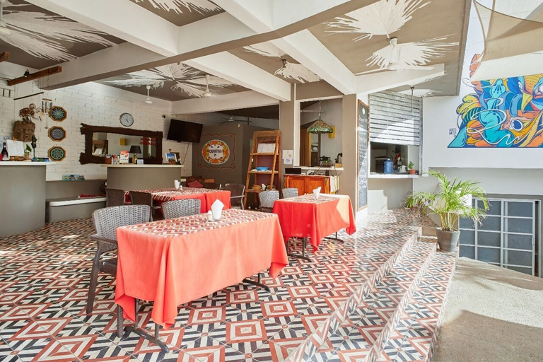 Food & Drinks 4, Villa Aikia Adults Only, Dist. Pochutla