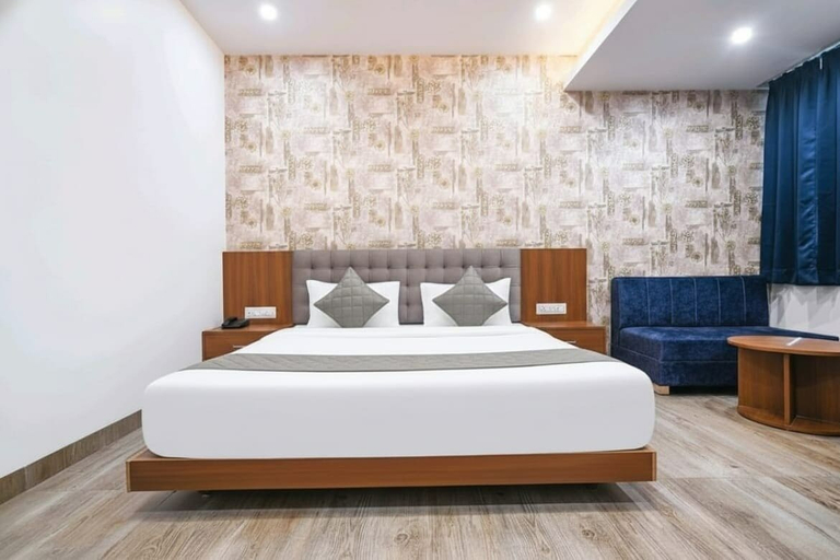 Bedroom 2, The Avinya Hotel, Indore