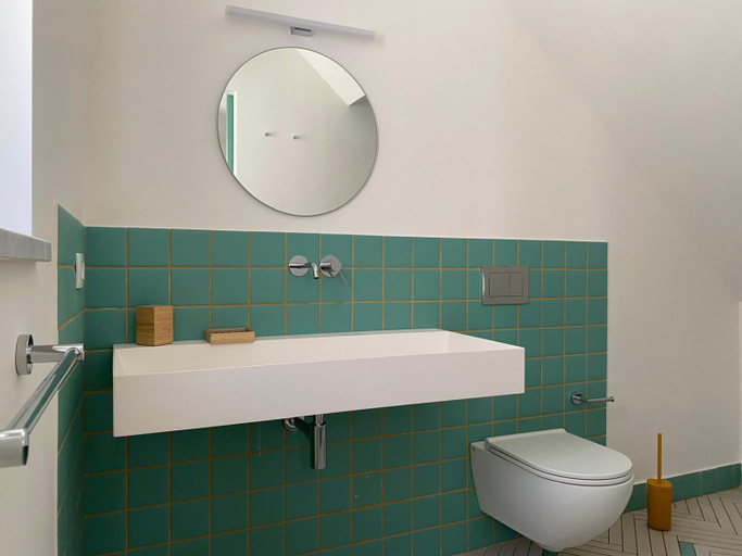 Bathroom 3, Cefalhub, Palermo