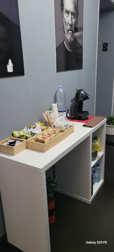 Food & Drinks
