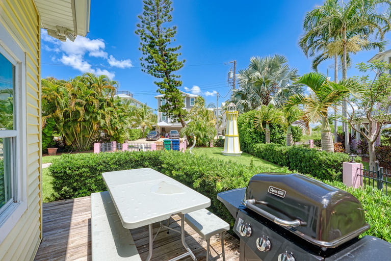 Others 3, AMI Lighthouse Cottage-one Minute Walk To The Beach-keyless Locks, Manatee