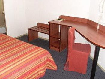 Others 3, Bonsai Hotel d'Orleans, Loiret