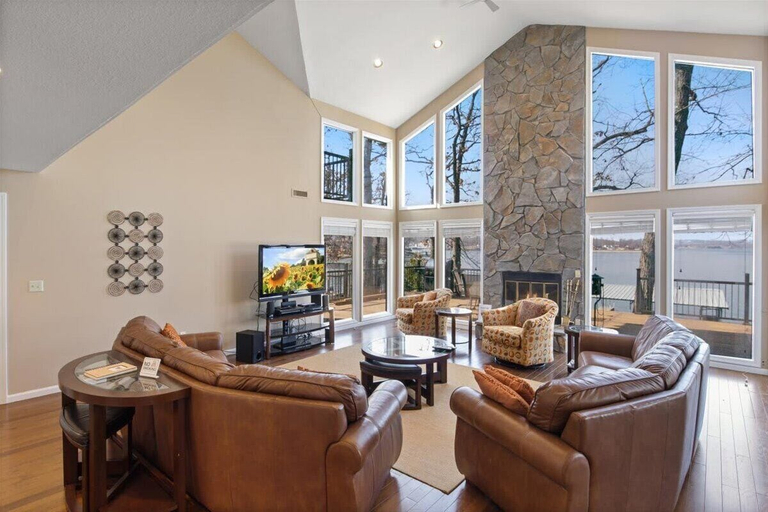 Living area 2, Lakefront House, Dock, Fire pit, Camden