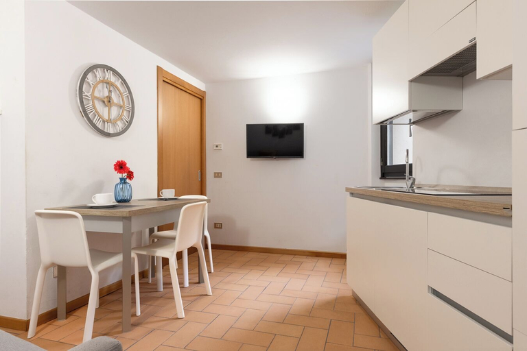 Private kitchen 2, Lemon House 1 by Wonderful Italy, Brescia