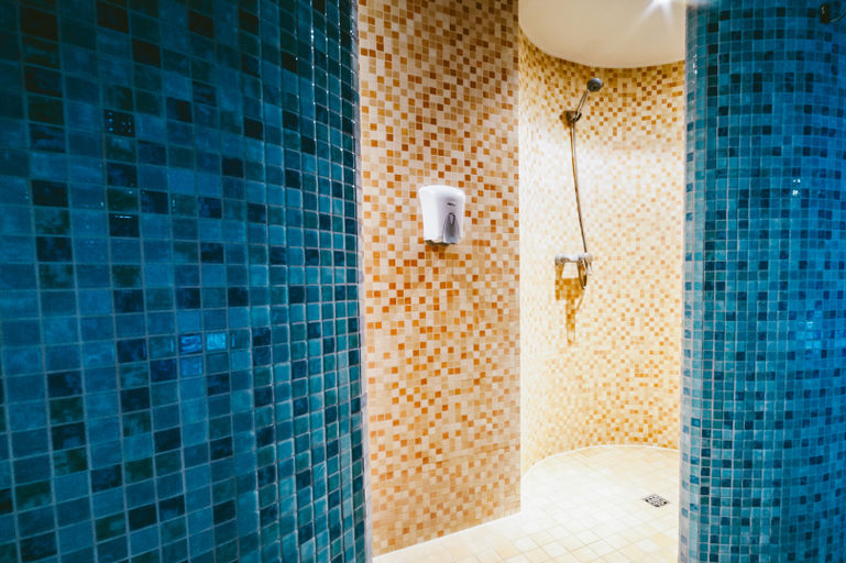Bathroom 2, Hotel Alma MED & SPA - UWAGA - styczen do marzec 2026 basen nieczynny!, Myślibórz