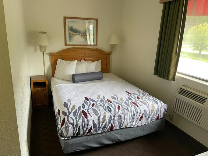 Others 1, Royal Inn Keystone, Pennington